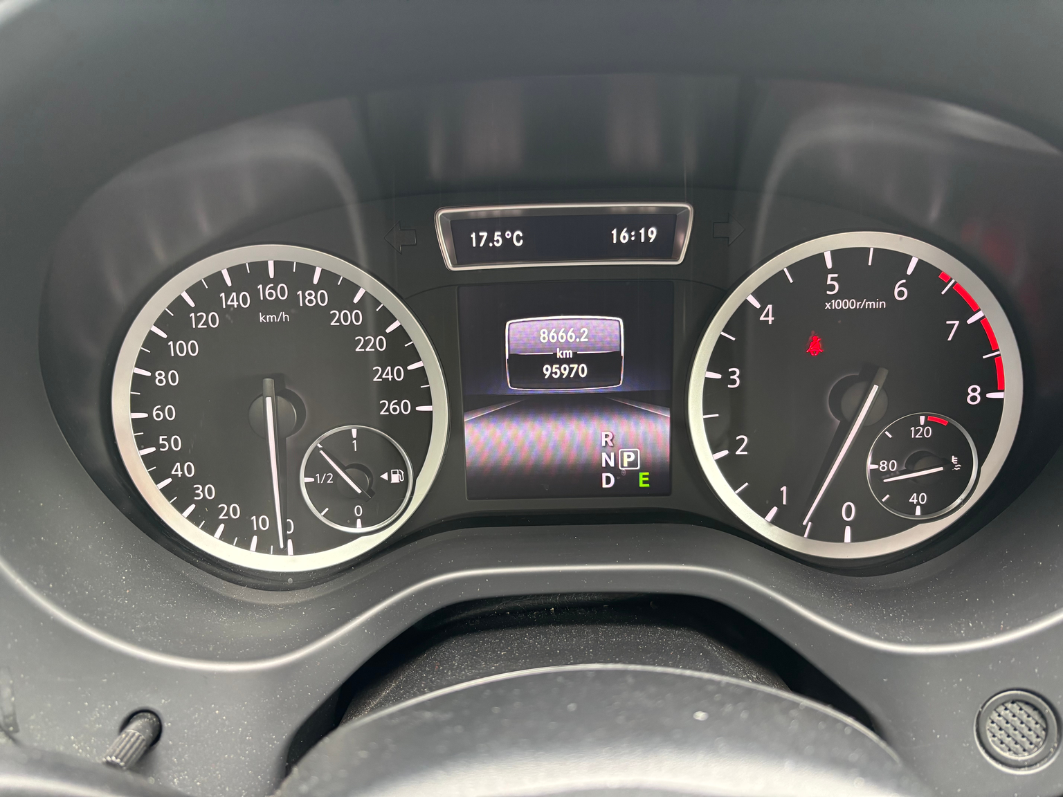 INFINITI Q30 2.0t Sport AWD DCT
