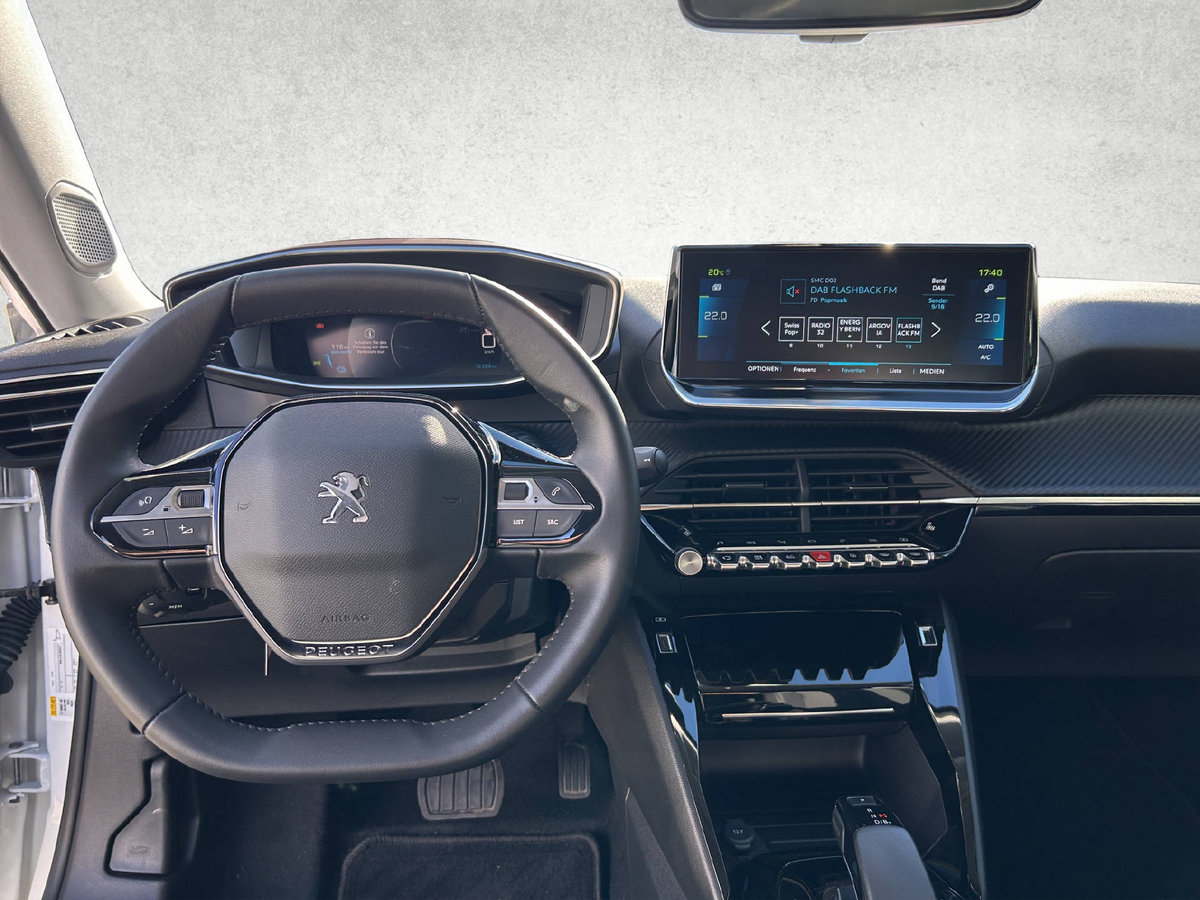 PEUGEOT 2008 e-Allure Pack