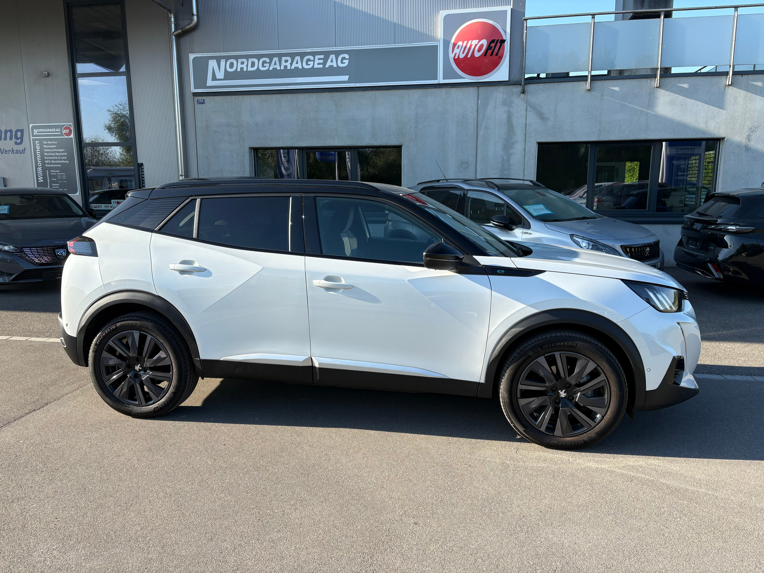 PEUGEOT 2008 e-GT