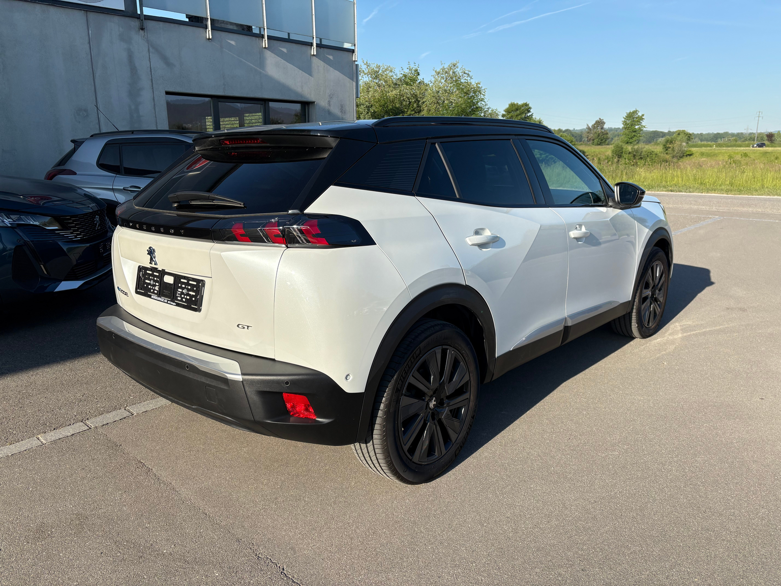 PEUGEOT 2008 e-GT