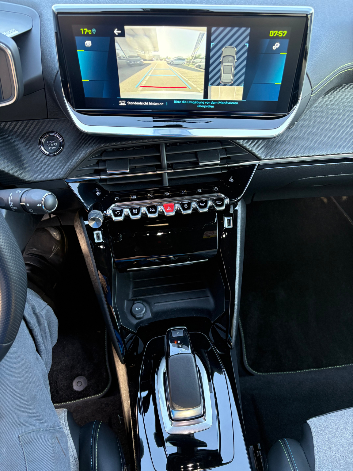 PEUGEOT 2008 e-GT