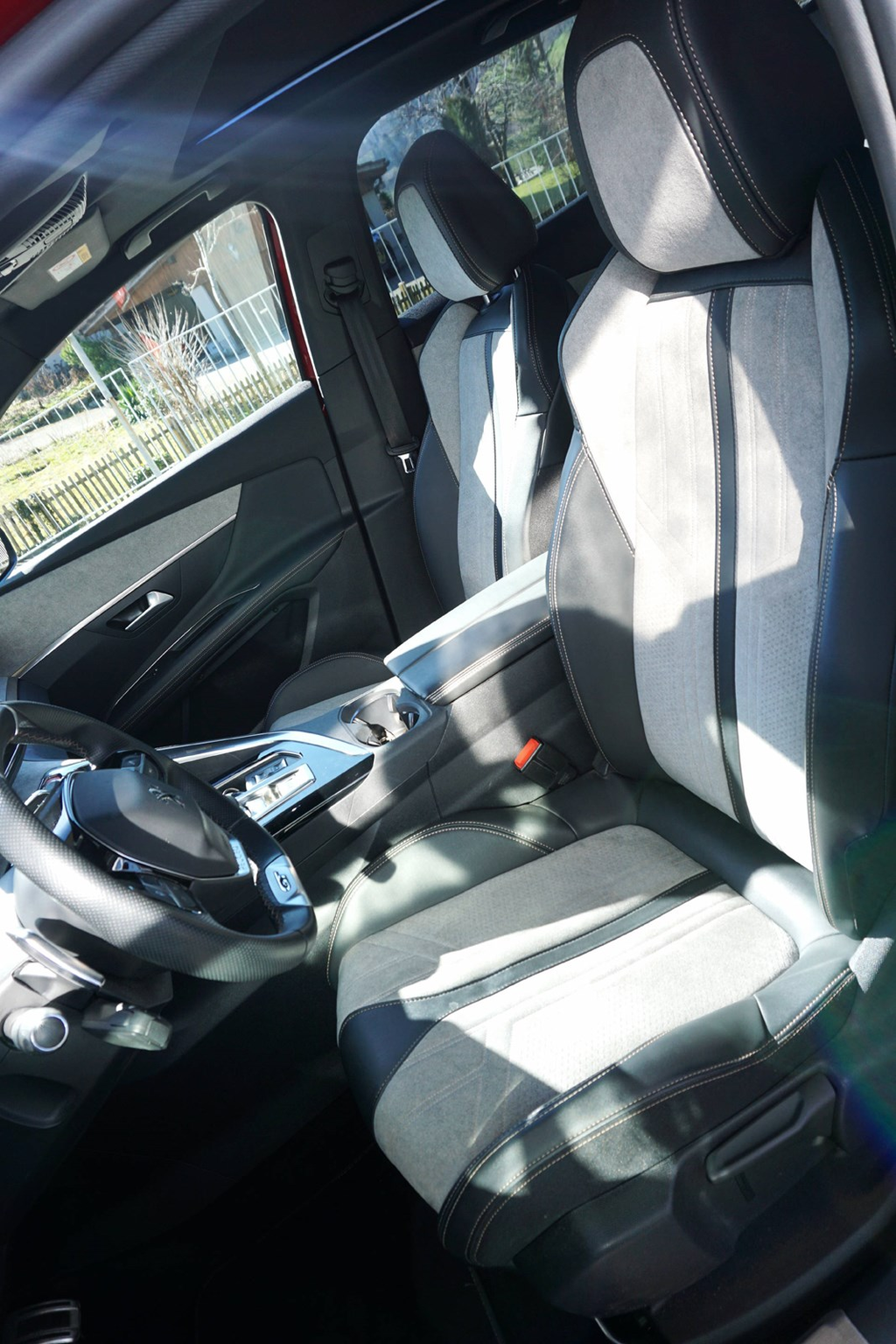 PEUGEOT 3008 1.6 Plug-in Hybrid GT
