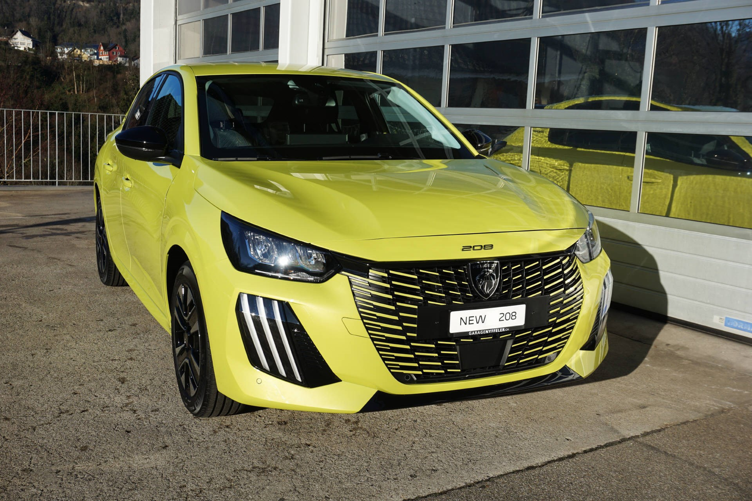 PEUGEOT 208 1.2 PureTech 100 Allure Premium