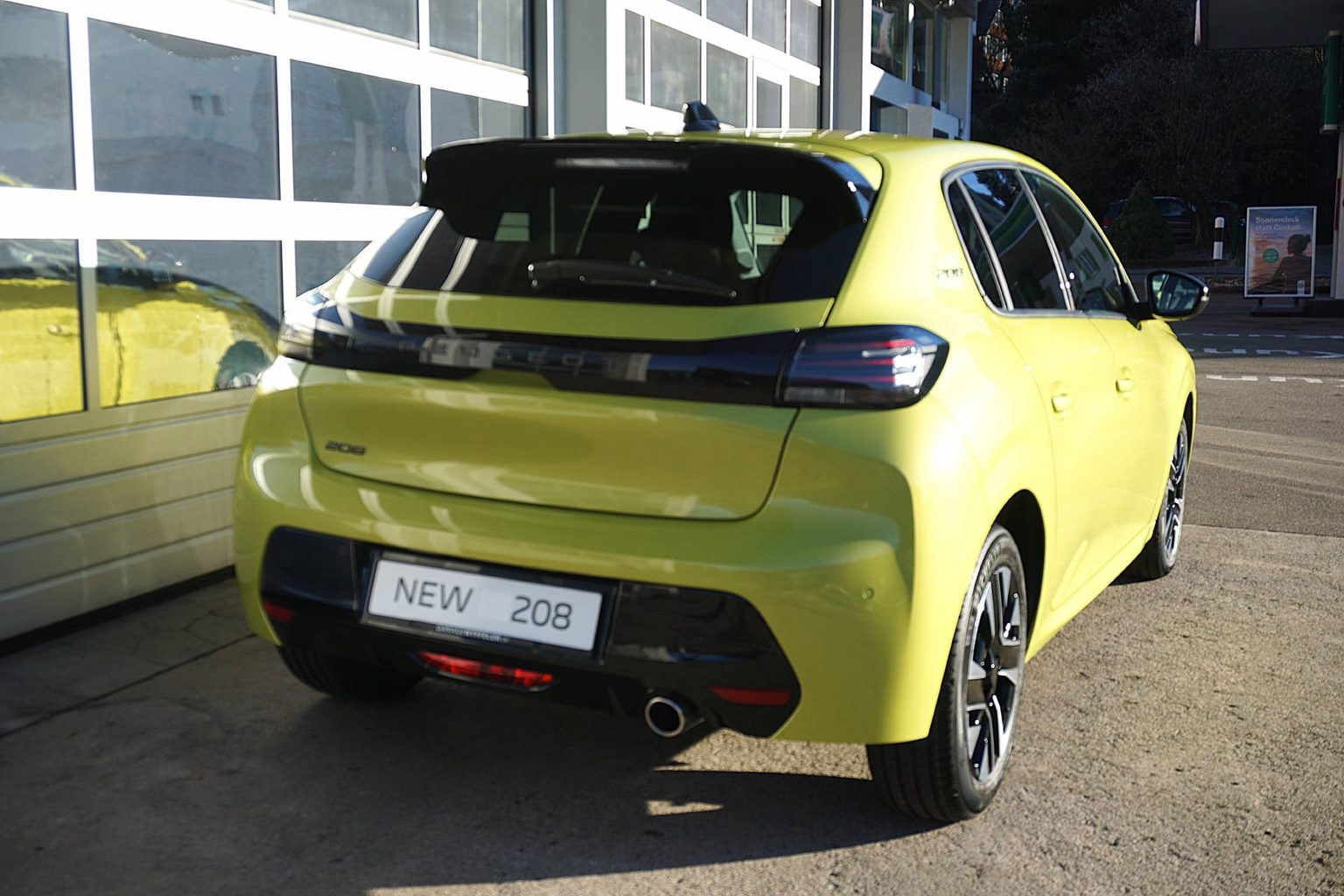 PEUGEOT 208 1.2 PureTech 100 Allure Premium
