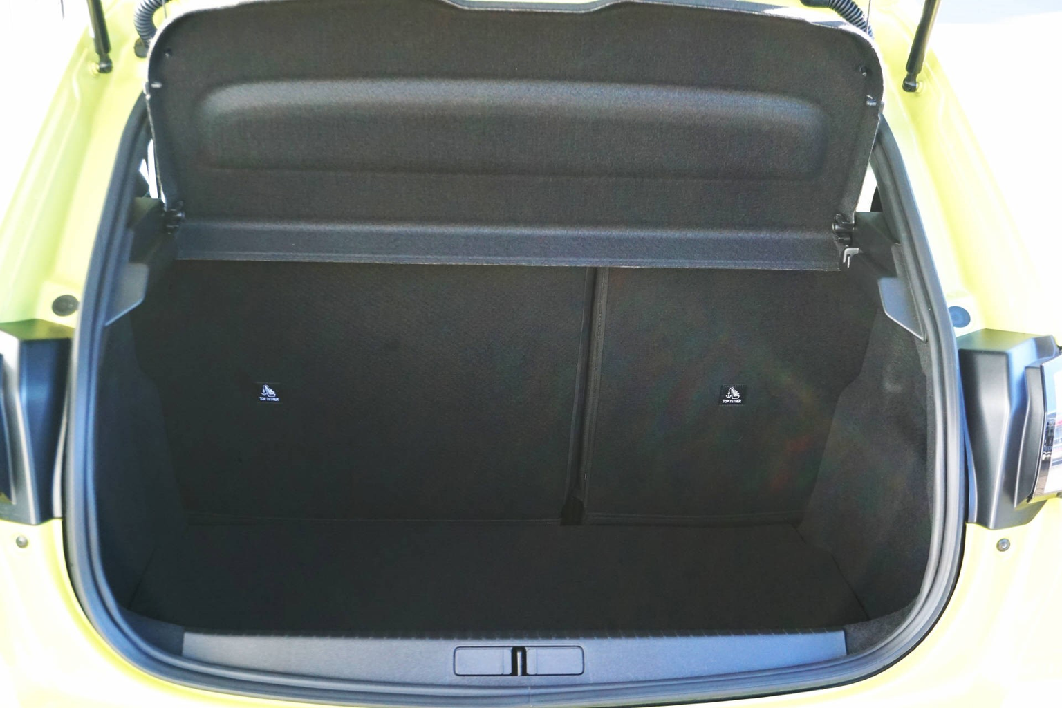 PEUGEOT 208 1.2 PureTech 100 Allure Premium