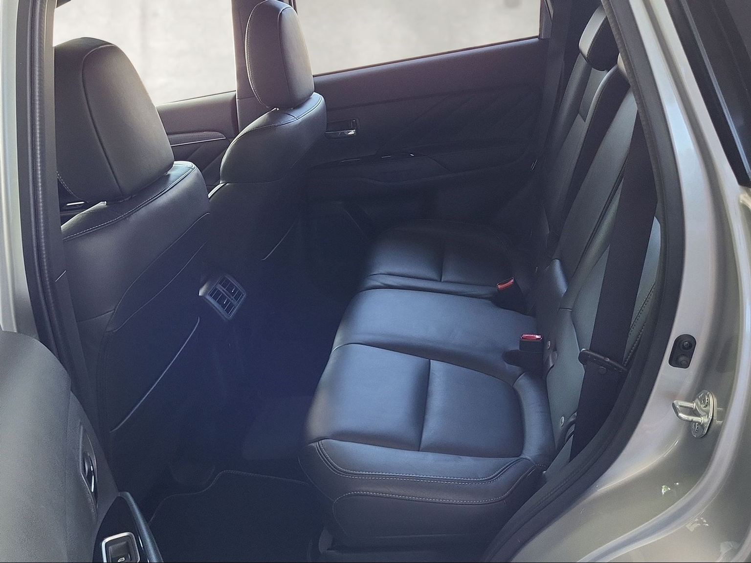 MITSUBISHI Outlander 2.4 PHEV Diamond