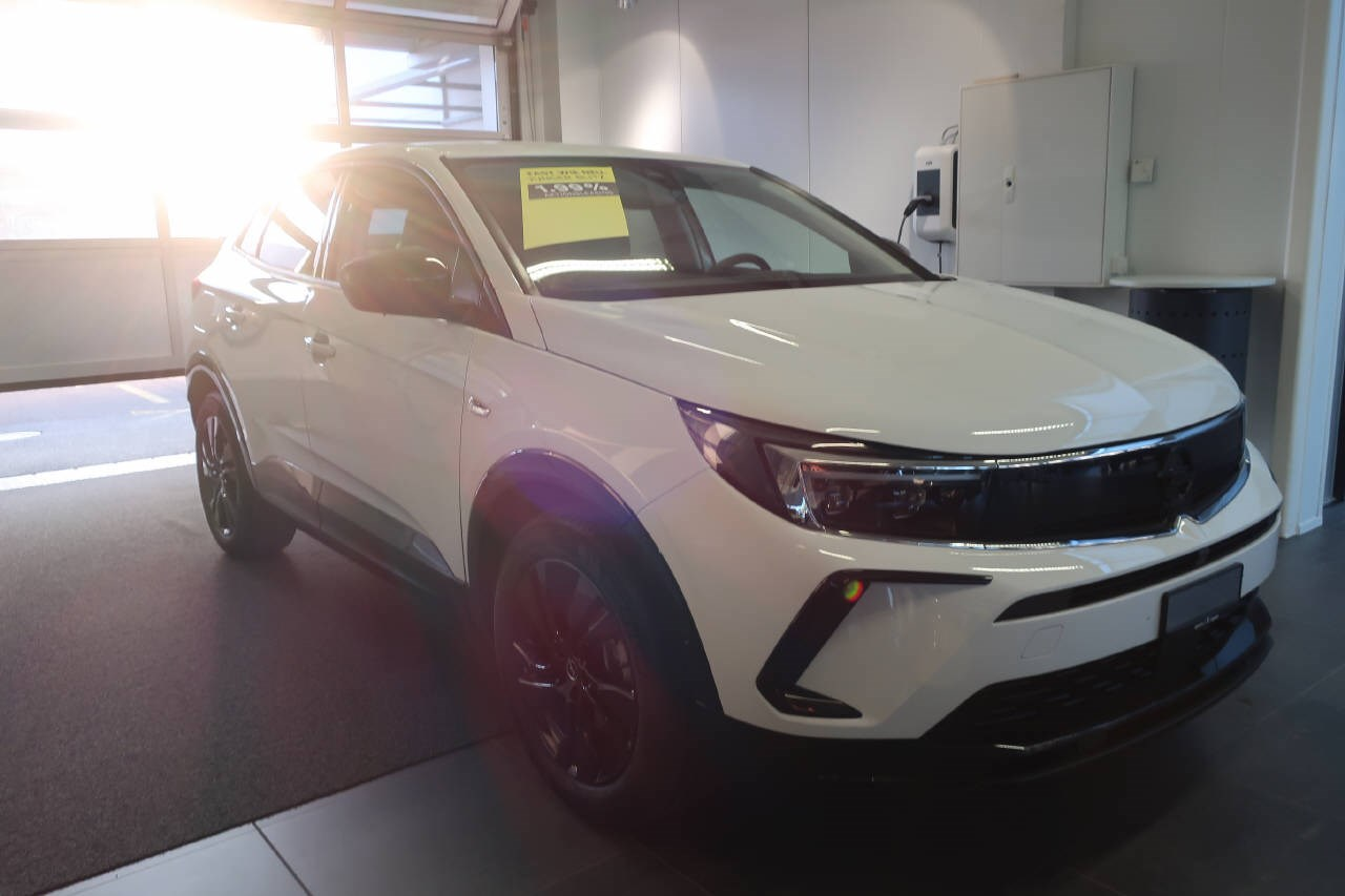 OPEL Grandland 1.6 T PHEV GS