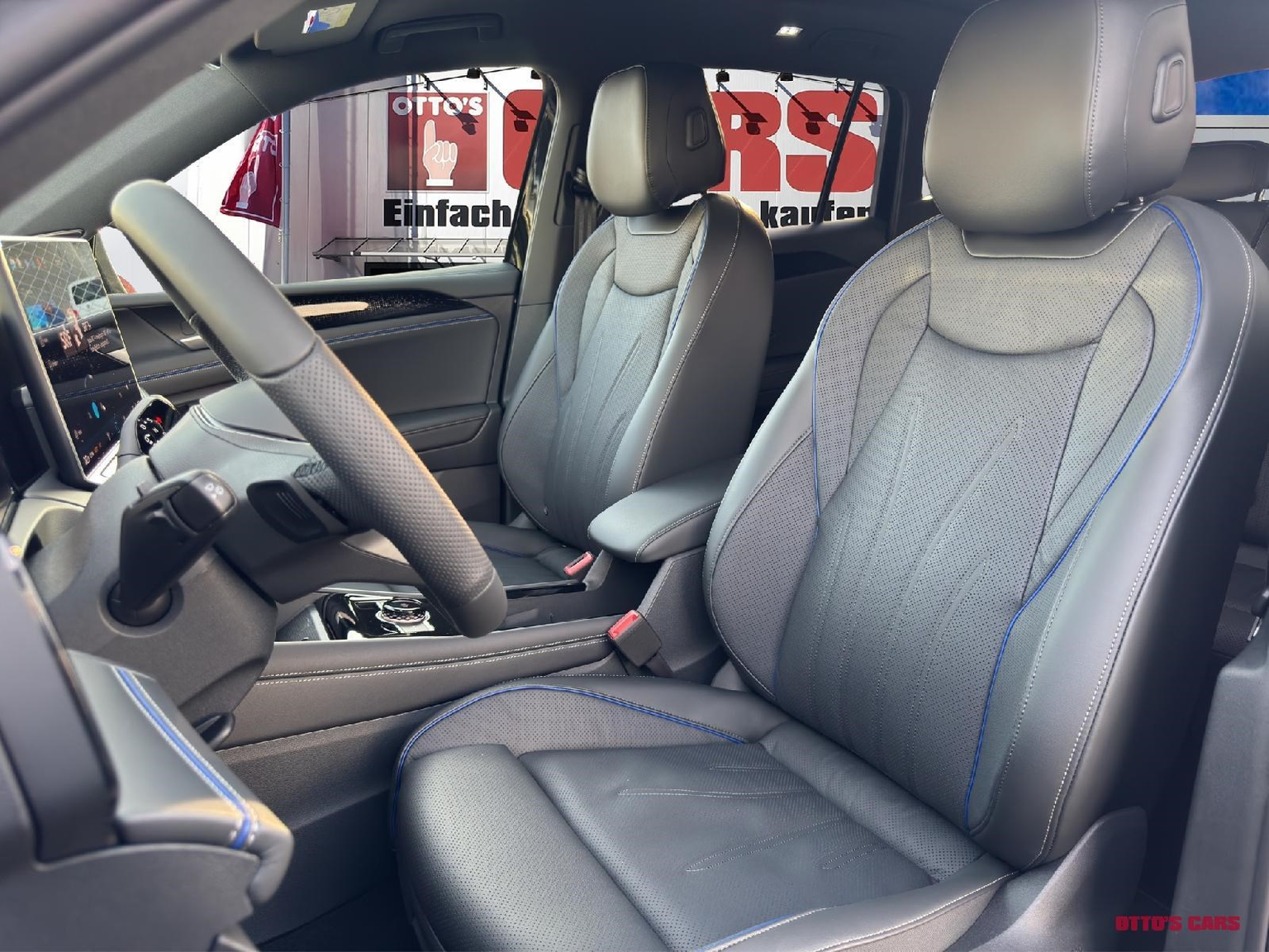VW Tiguan NEW 2.0 TDI SCR R-Line DSG 4motion *Anhängevorrichtung*Panoramadach*Standheizung* 2025