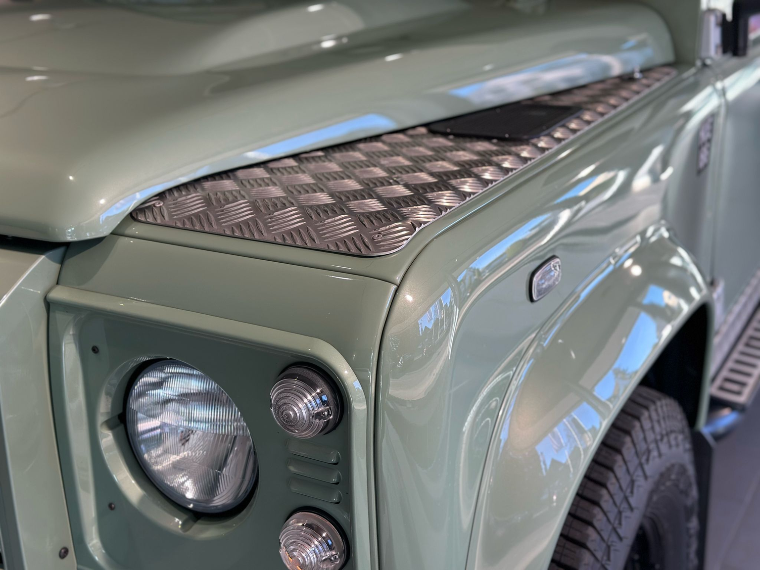 LAND ROVER Defender 110 2.2 TD4 Station Wagon Heritage
