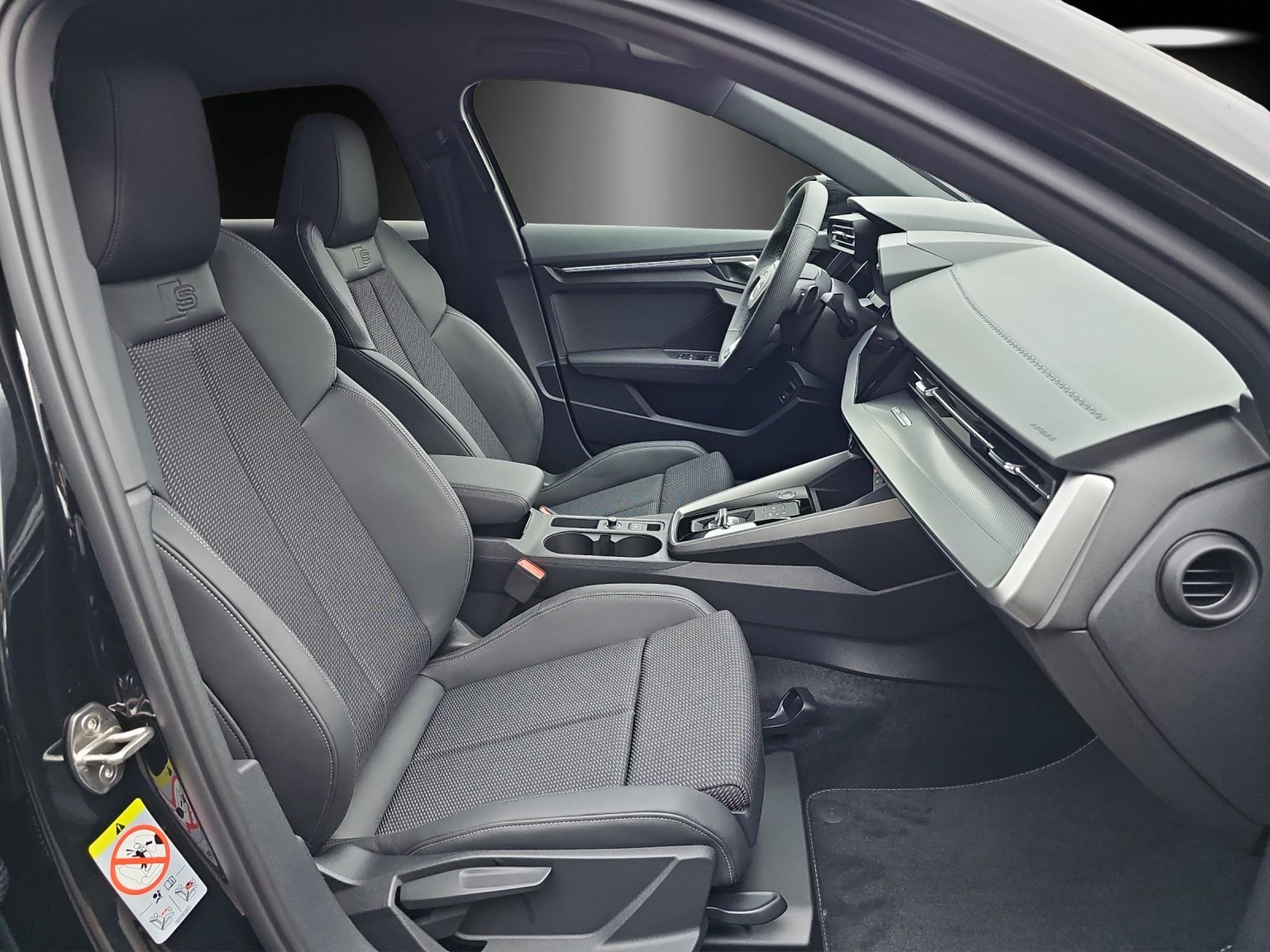 AUDI A3 Sportback 35 TFSI S line Attraction