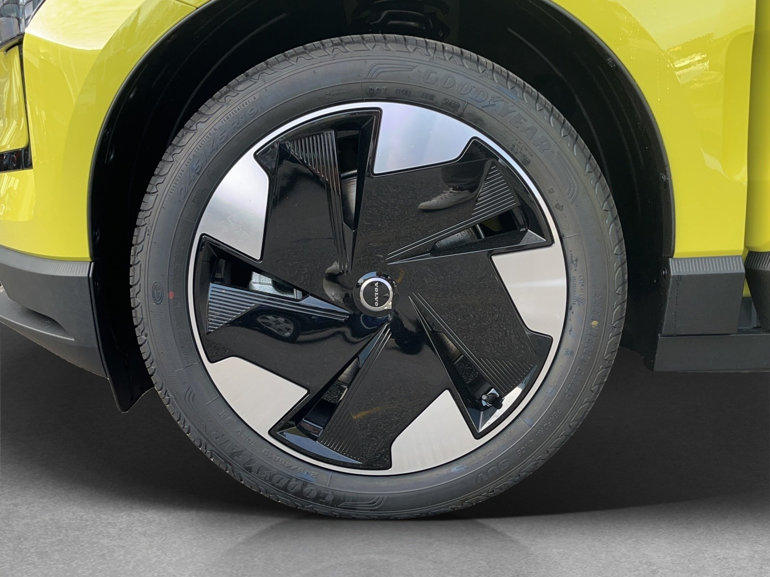VOLVO EX 30 E60 Plus