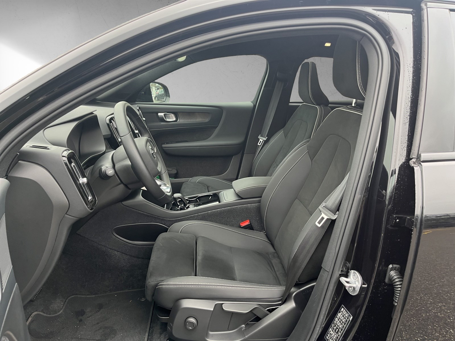 VOLVO C40 E80 Plus AWD