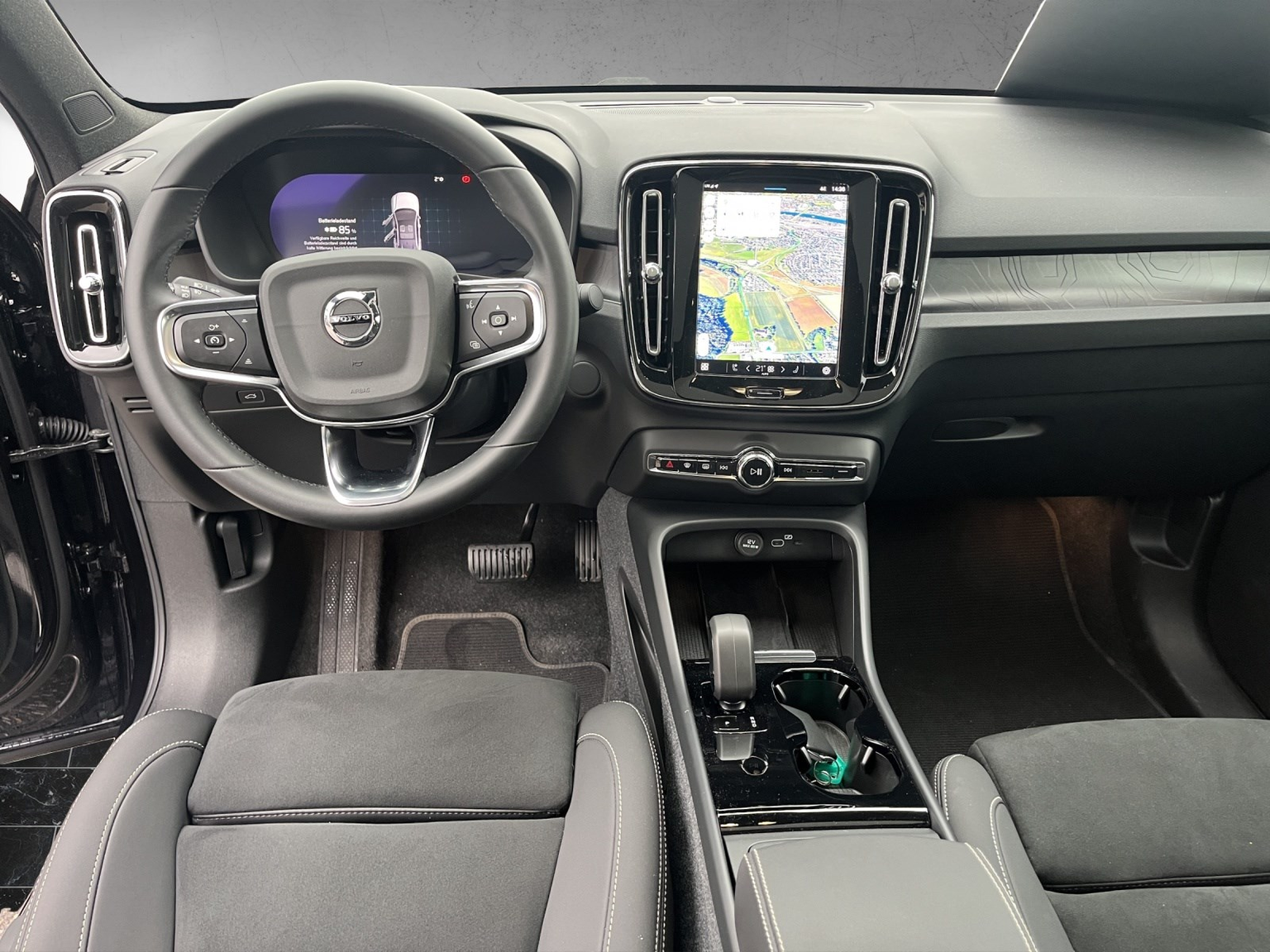 VOLVO C40 E80 Plus AWD