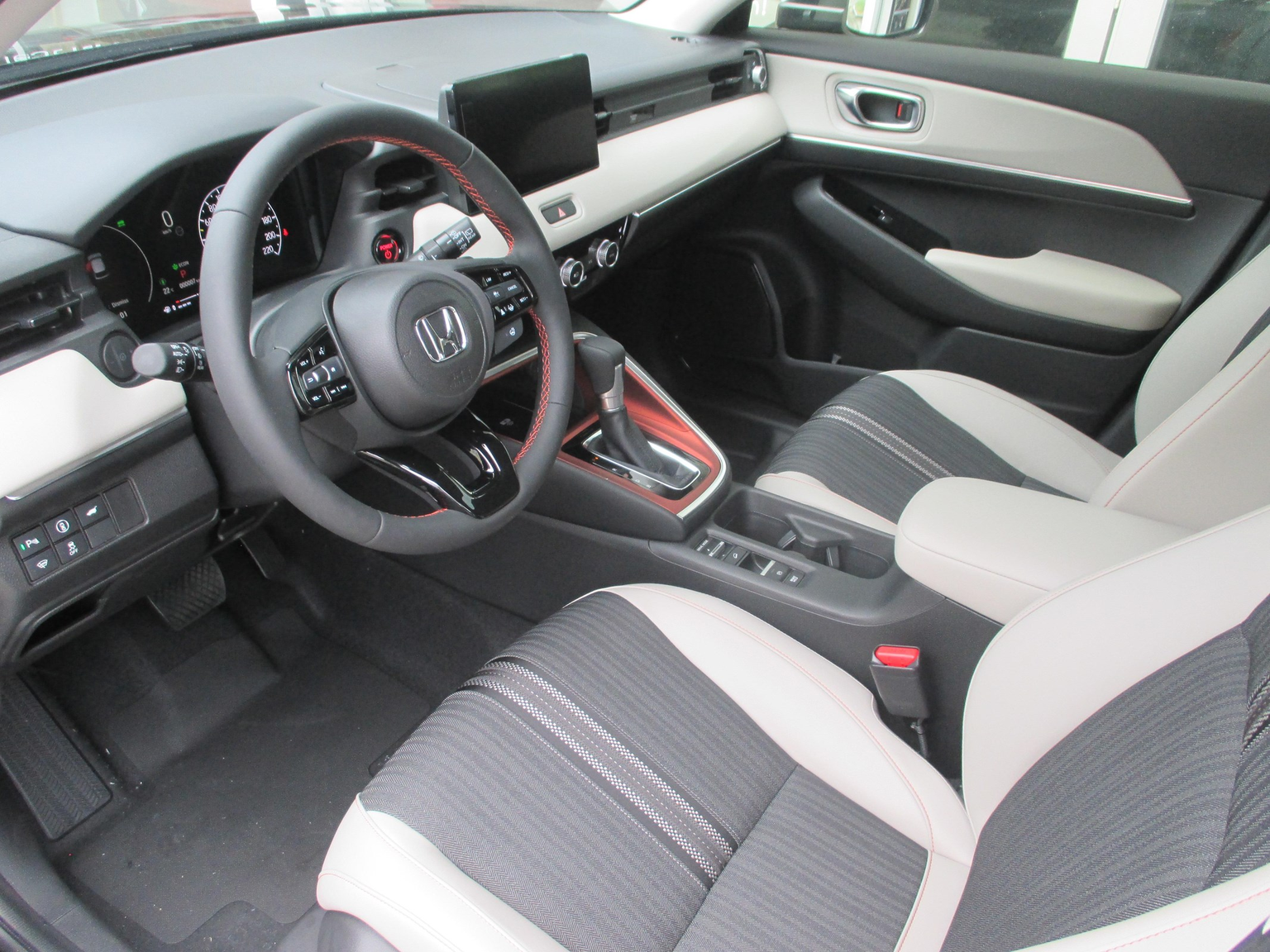 HONDA HR-V 1.5 i-MMD Advance Style