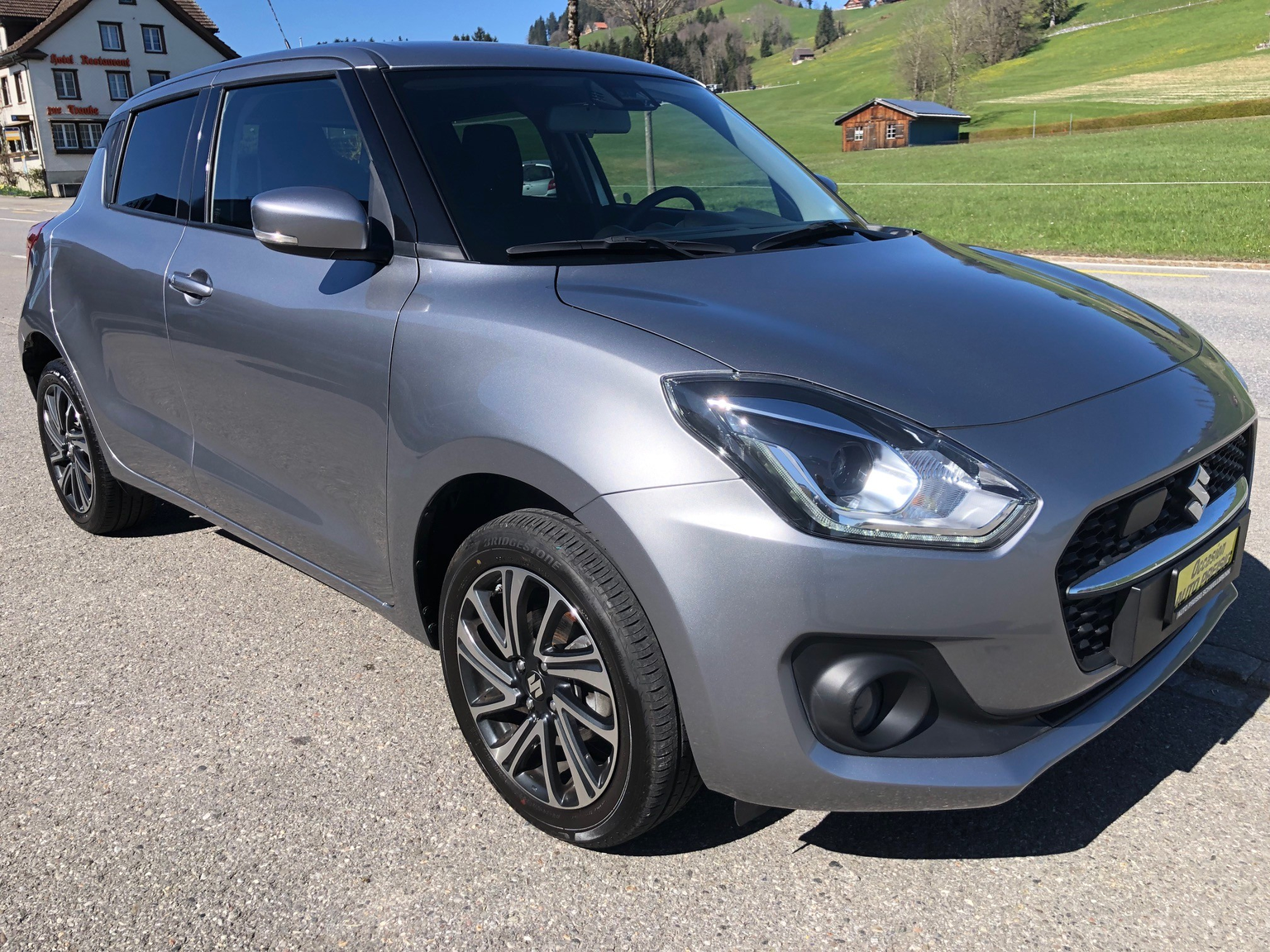 SUZUKI Swift 1.2 Compact Top 4x4 Hybrid
