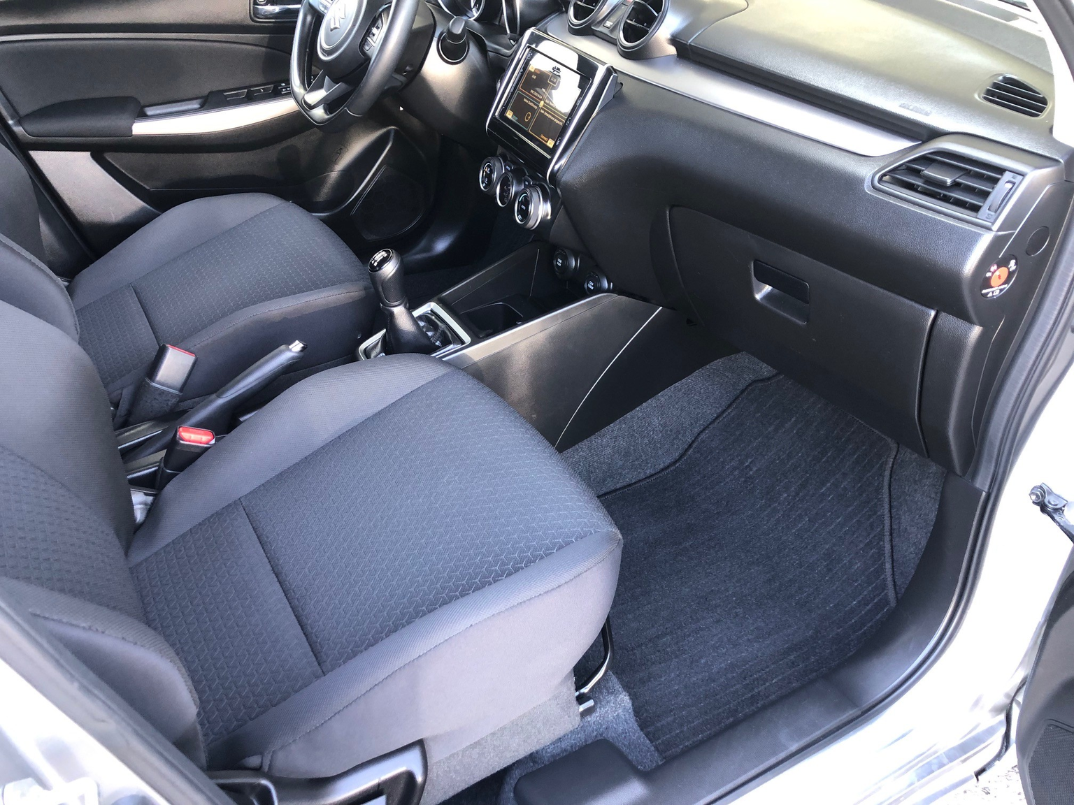 SUZUKI Swift 1.2 Compact Top 4x4 Hybrid