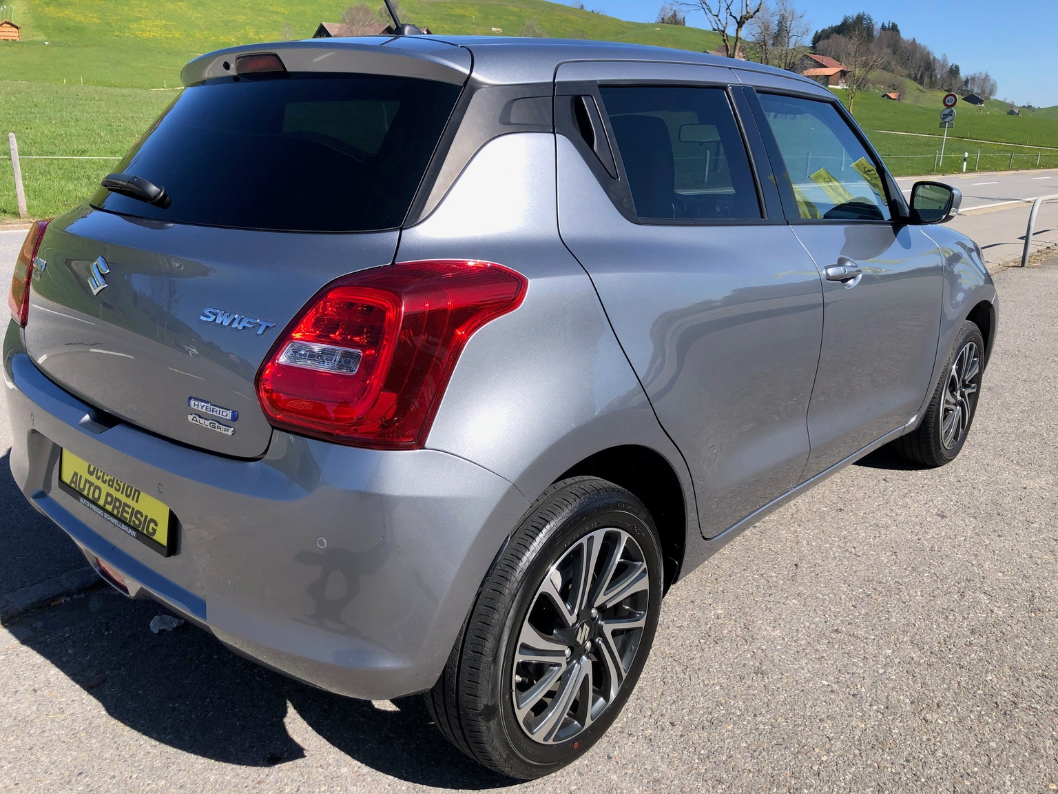 SUZUKI Swift 1.2 Compact Top 4x4 Hybrid