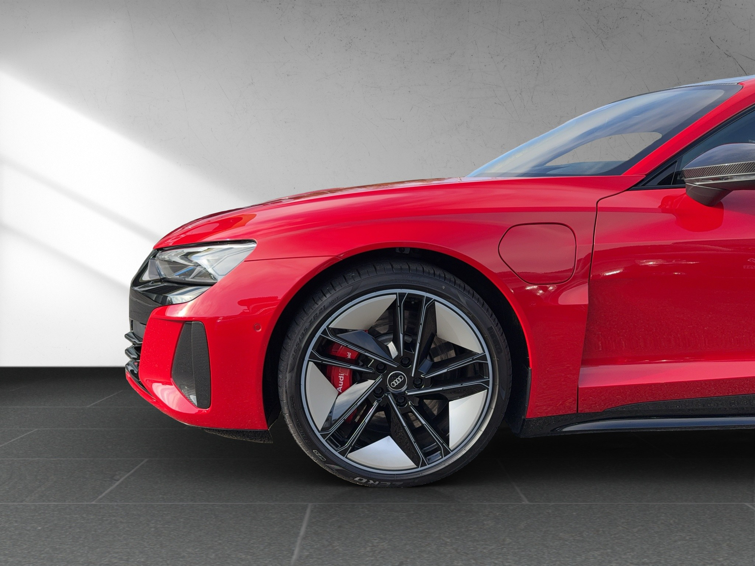 AUDI RS e-tron GT quattro
