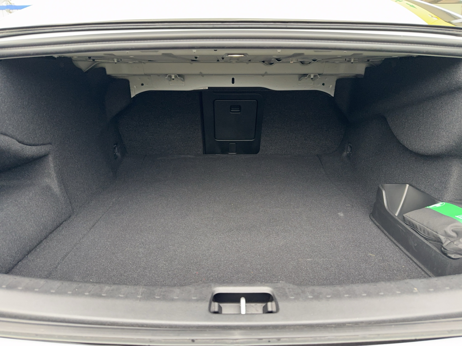 VOLVO S90 T8 eAWD Twin Engine R-Design Geartronic