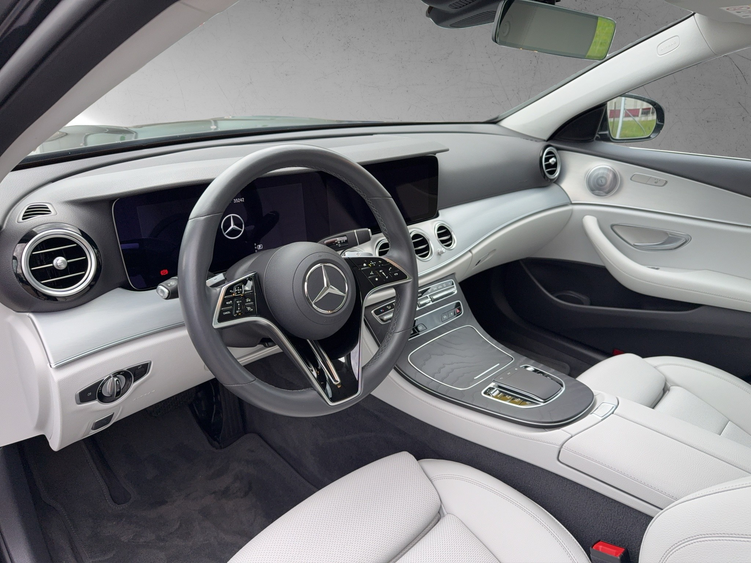 MERCEDES-BENZ E 200 T 4Matic Avantgarde 9G-Tronic