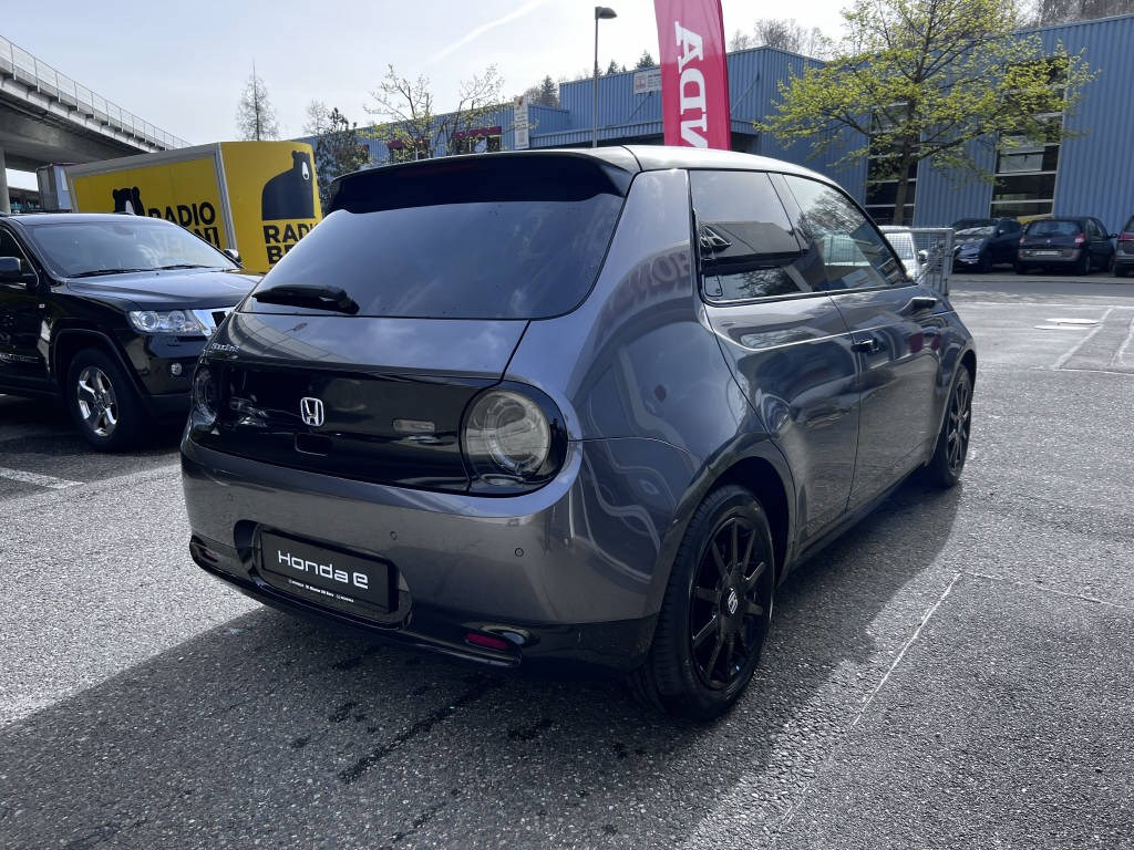HONDA e electric Advance