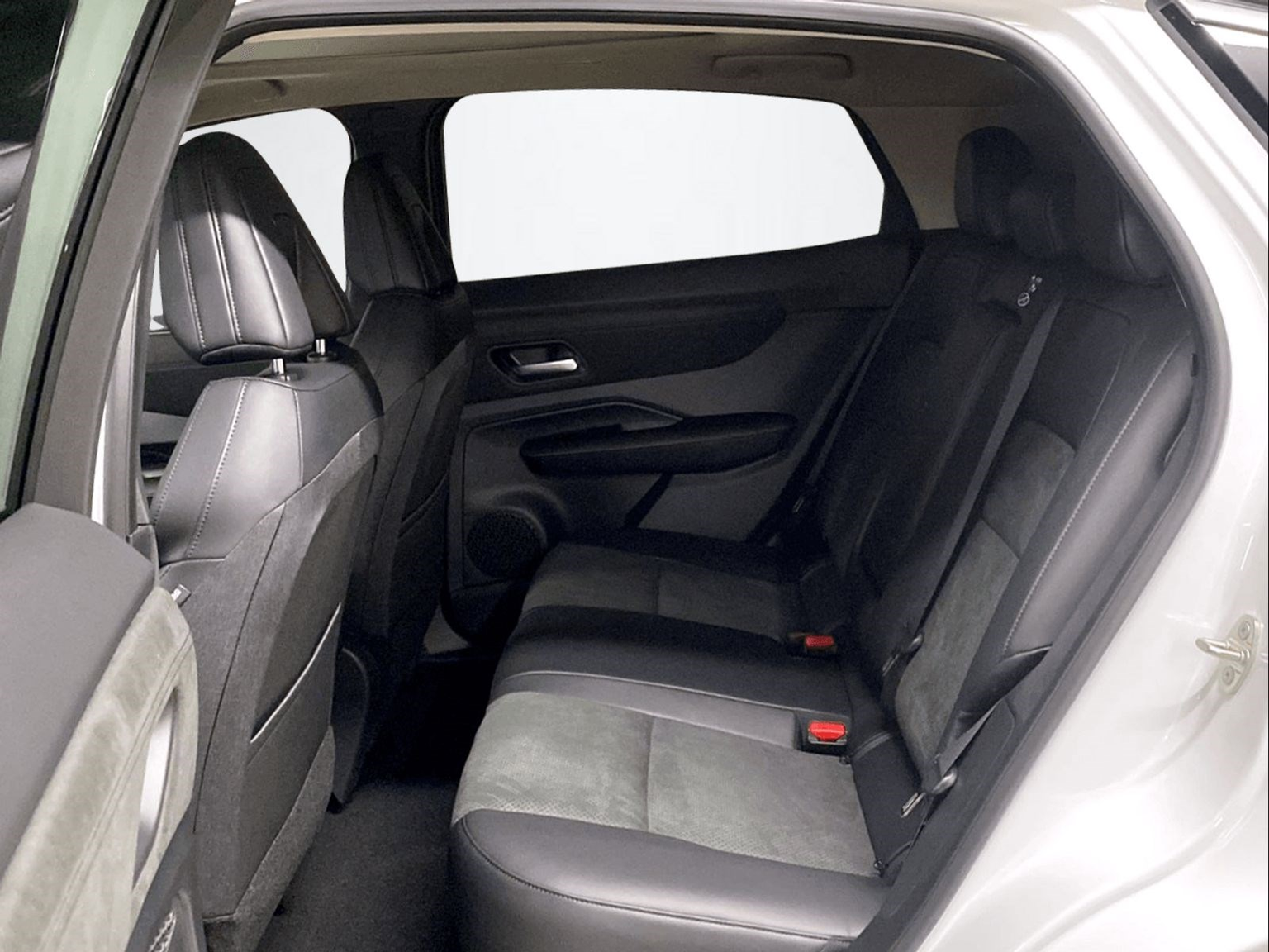 NISSAN Ariya Evolve e-4orce 87 kWh