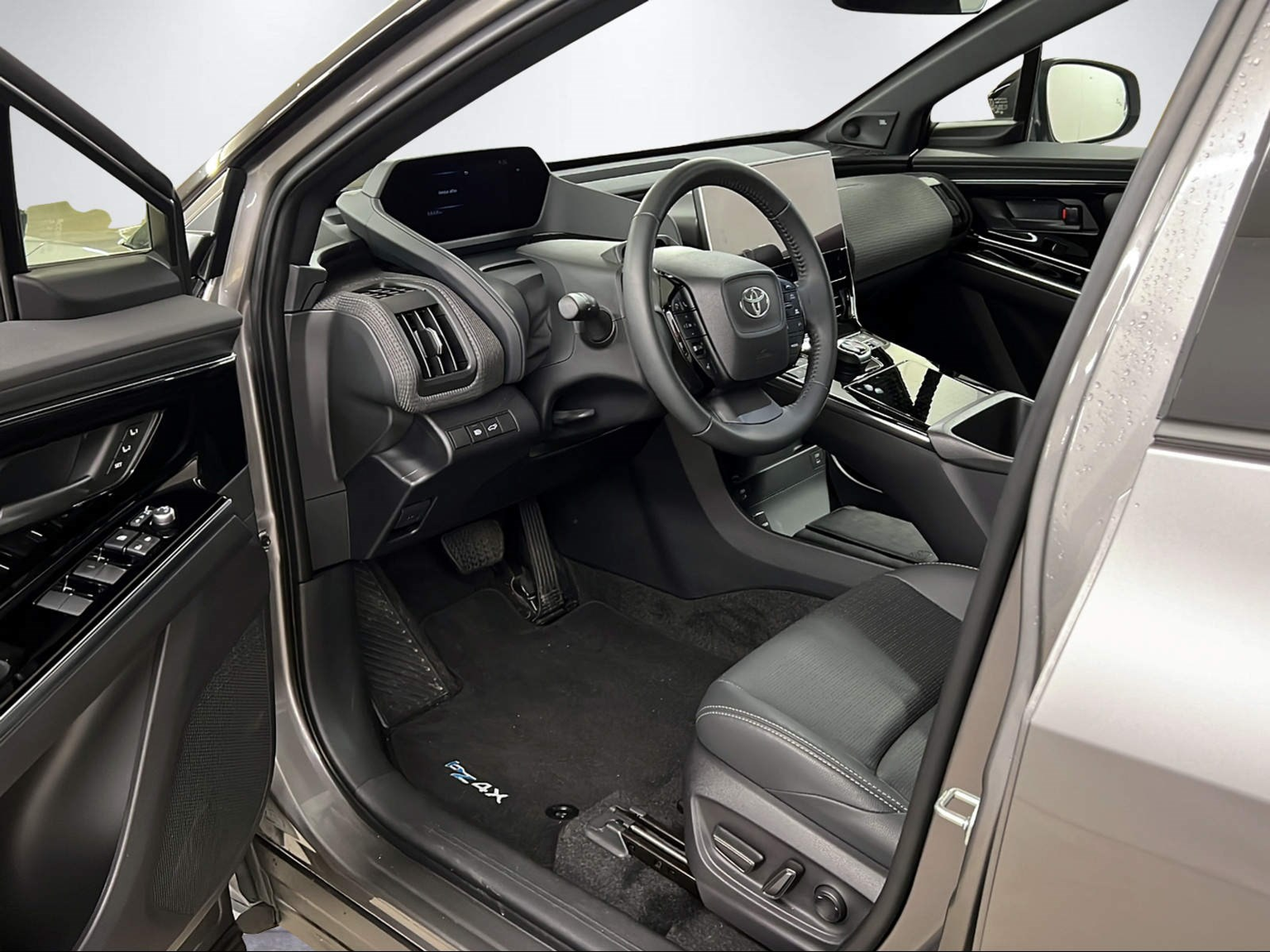 TOYOTA bZ4X Premium AWD