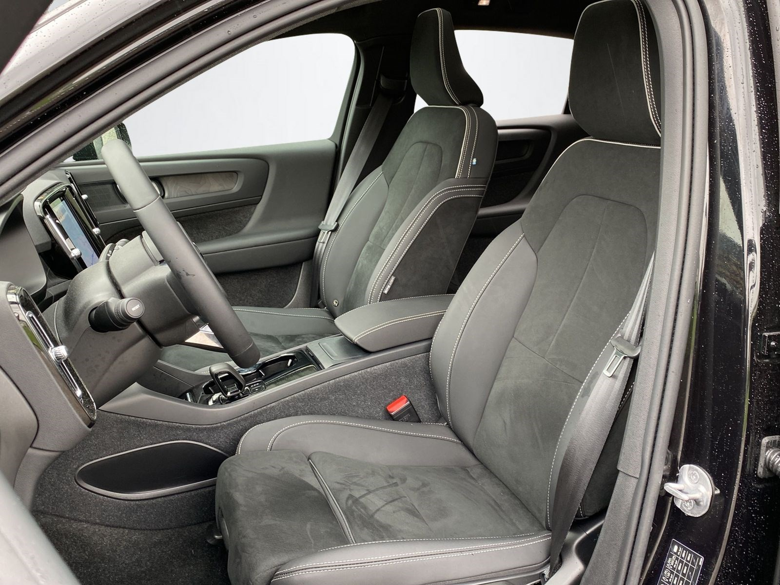 VOLVO C40 E80 Plus AWD