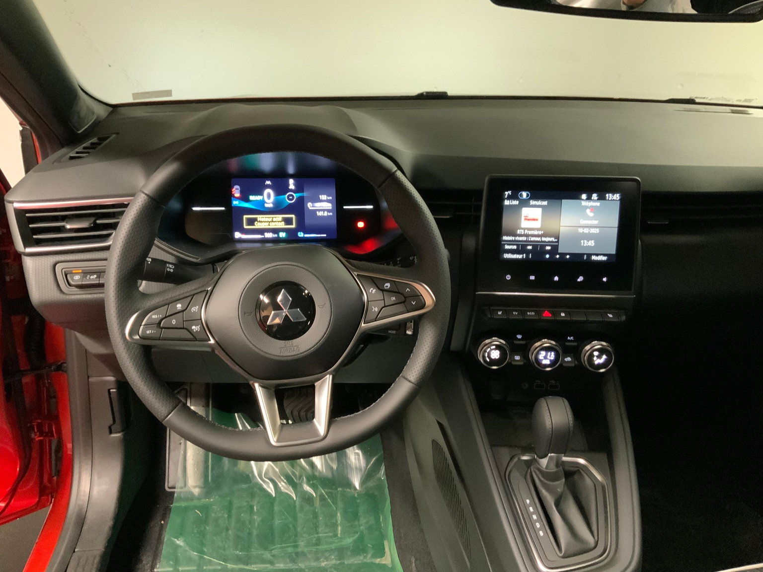MITSUBISHI Colt 1.6 HEV Intense