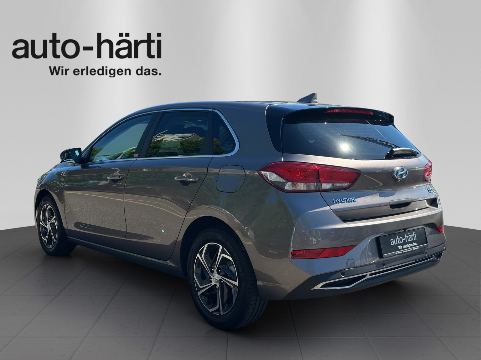 HYUNDAI i30 1.0 T-GDi Amplia iMT