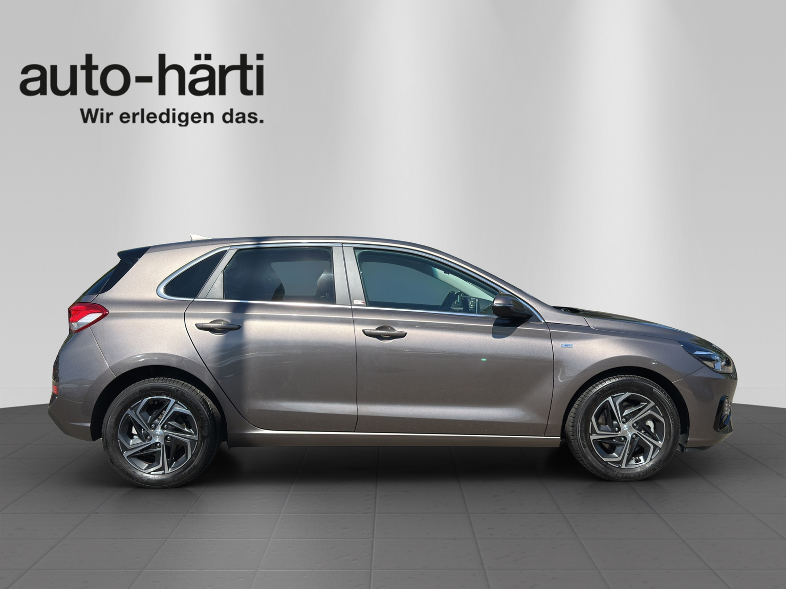 HYUNDAI i30 1.0 T-GDi Amplia iMT