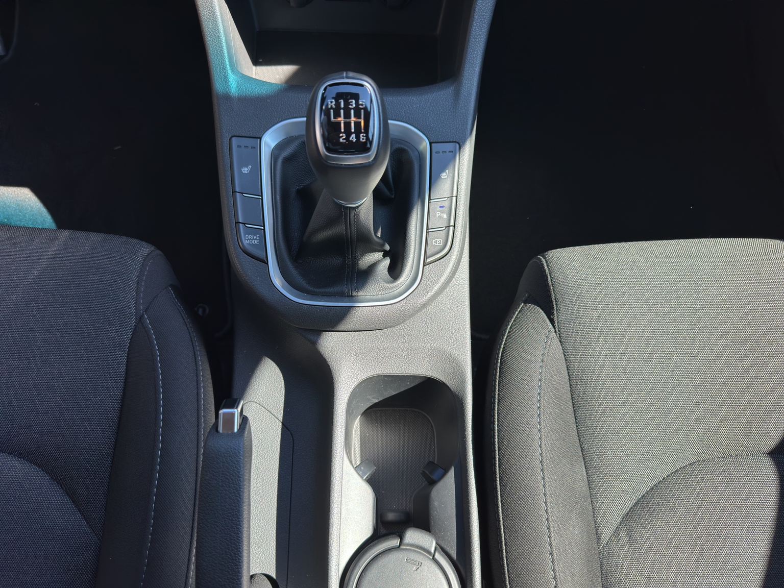 HYUNDAI i30 1.0 T-GDi Amplia iMT