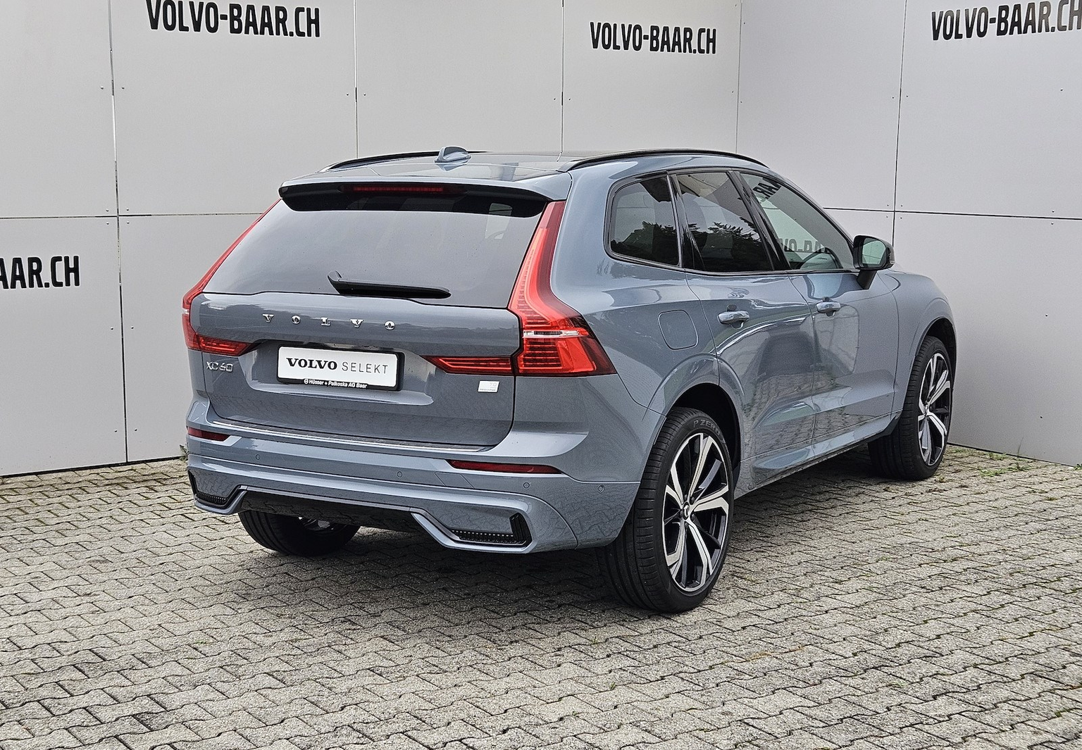 VOLVO XC60 2.0 T8 TE R-Design eAWD