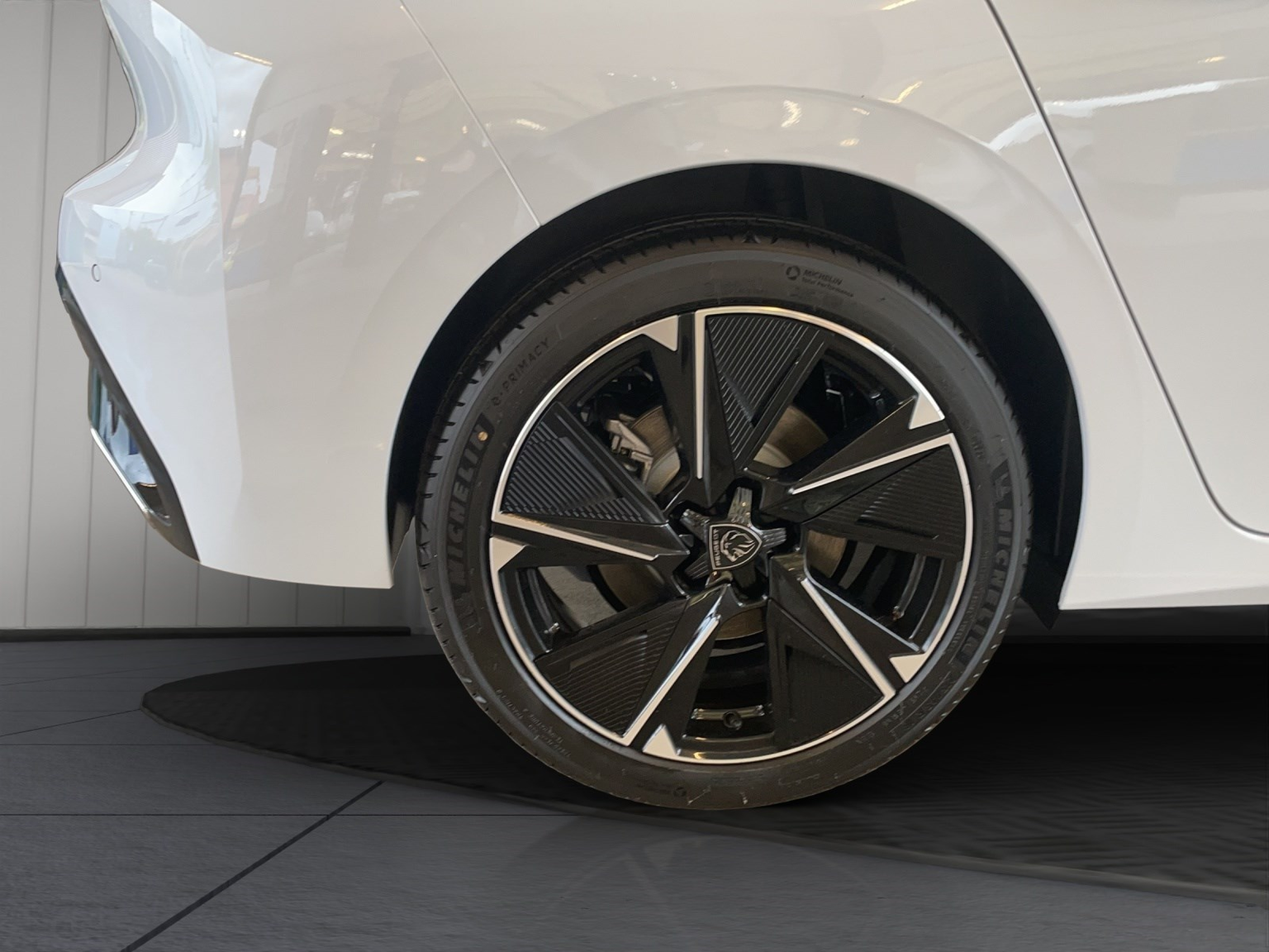 PEUGEOT 308 NEW e GT 54kWh
