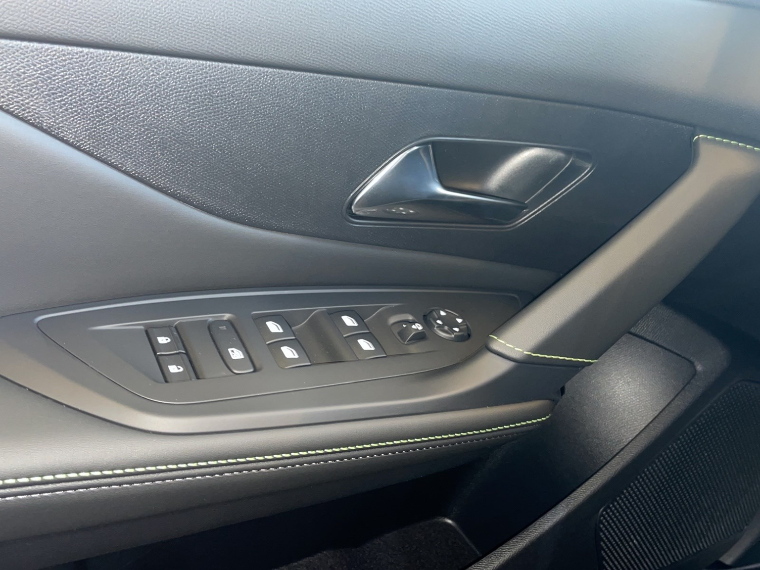 PEUGEOT 308 NEW e GT 54kWh