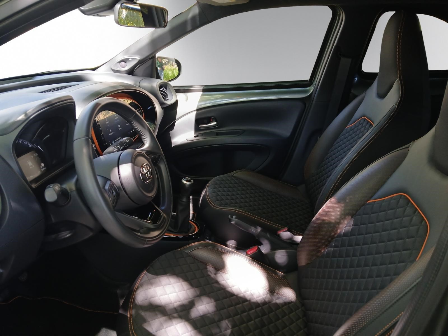 TOYOTA Aygo X 1.0 VVT-i Limited