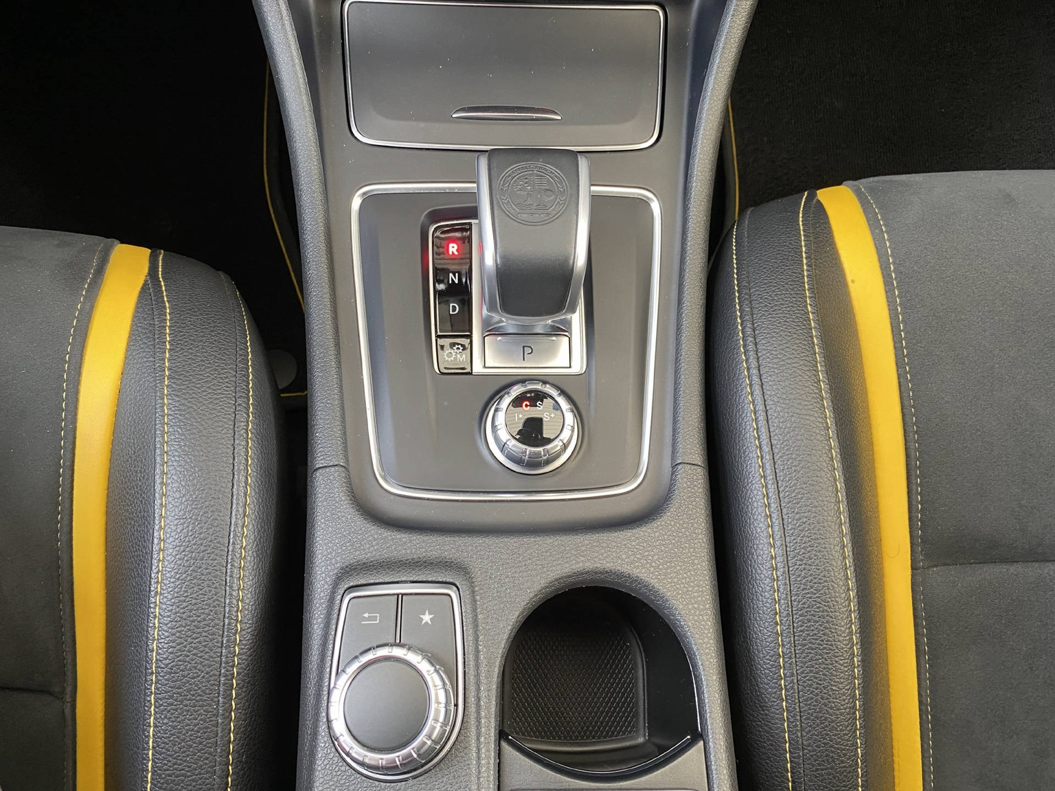 MERCEDES-BENZ A 45 AMG 4m