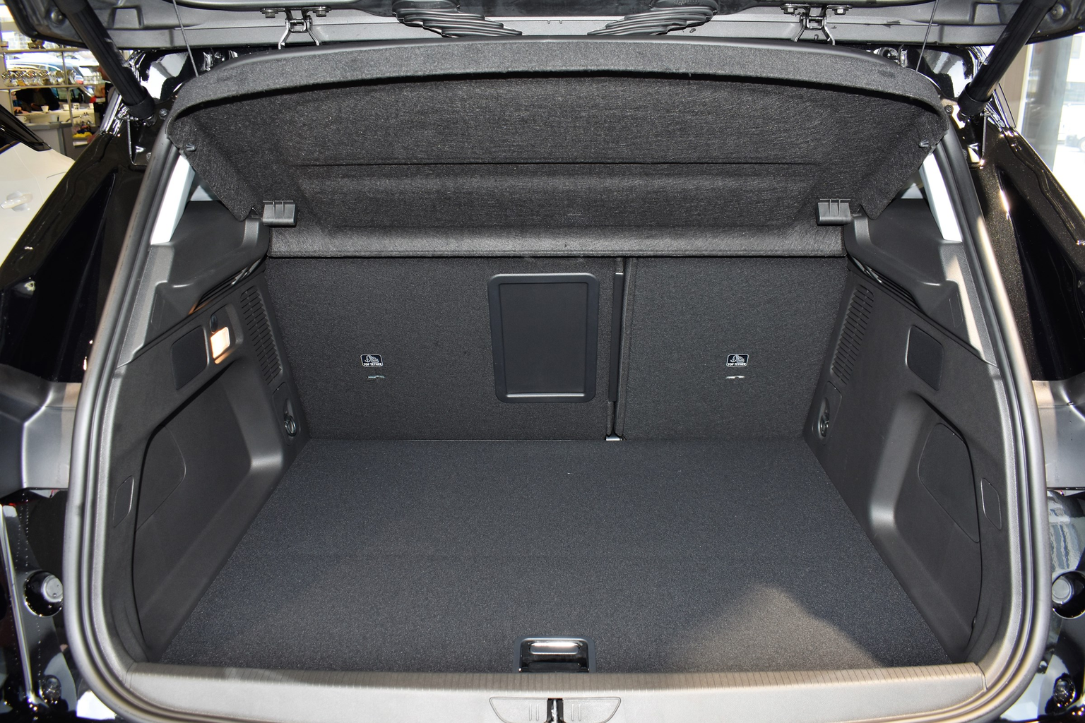 OPEL Grandland 1.6 Hybrid4 GSe Automatik