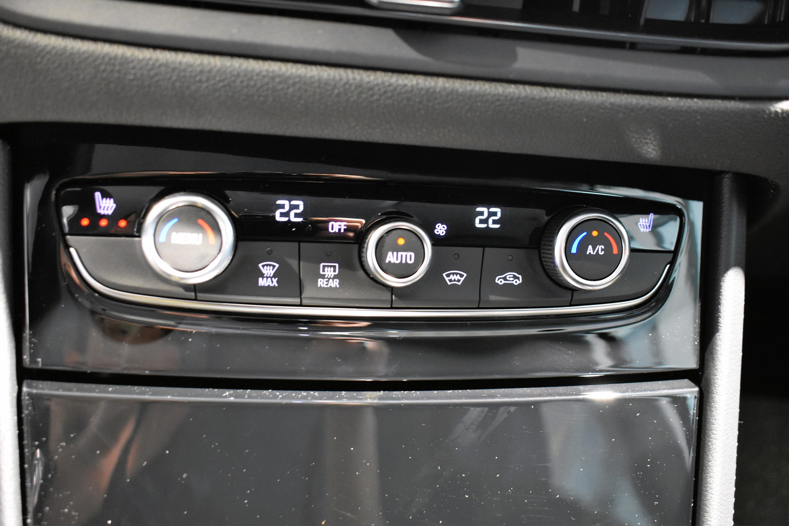 OPEL Grandland 1.6 Hybrid4 GSe Automatik