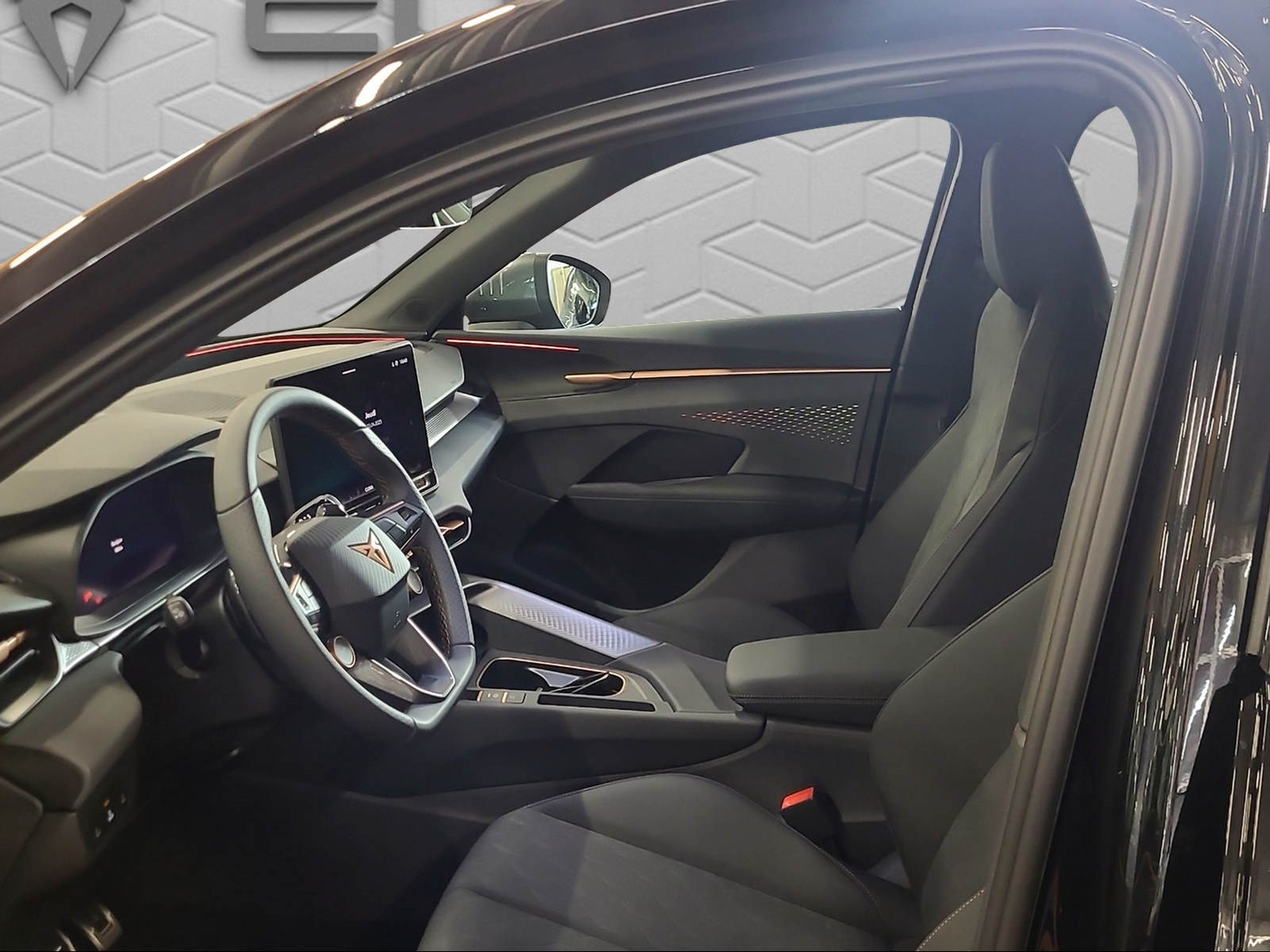 CUPRA Terramar 1.5 eHybrid DSG VZ