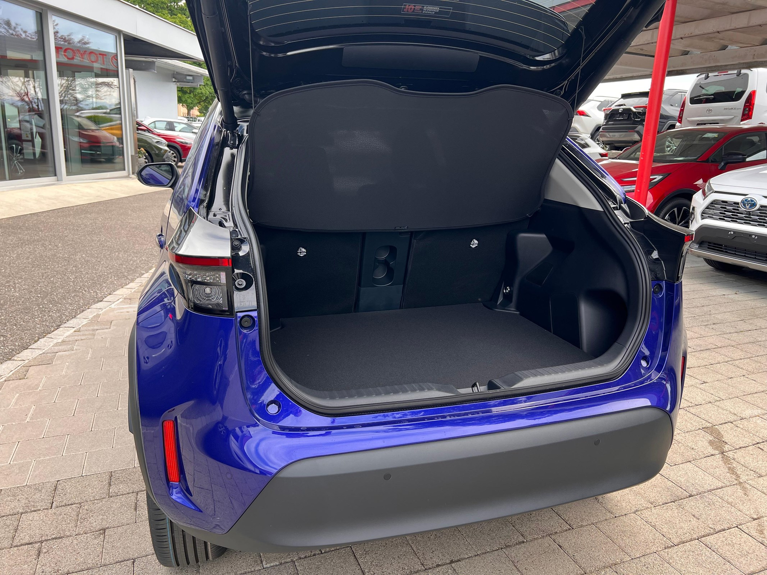TOYOTA Yaris Cross 1.5 VVT-i HSD Premium AWD-i