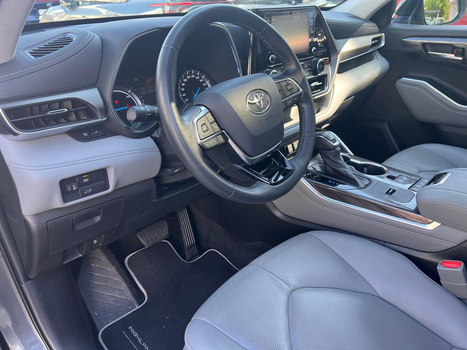 TOYOTA Highlander 2.5 HSD Premium