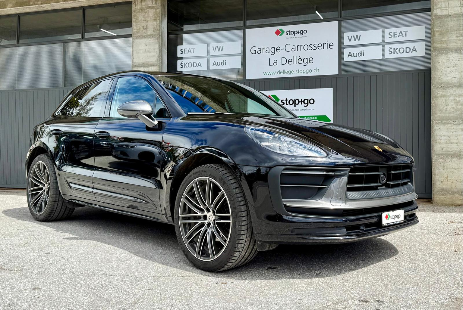 PORSCHE Macan T PDK