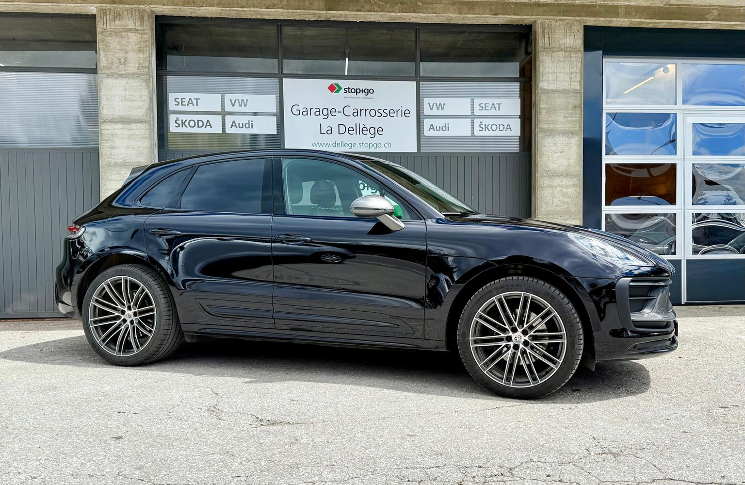 PORSCHE Macan T PDK