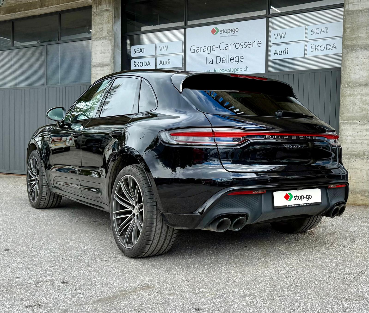 PORSCHE Macan T PDK