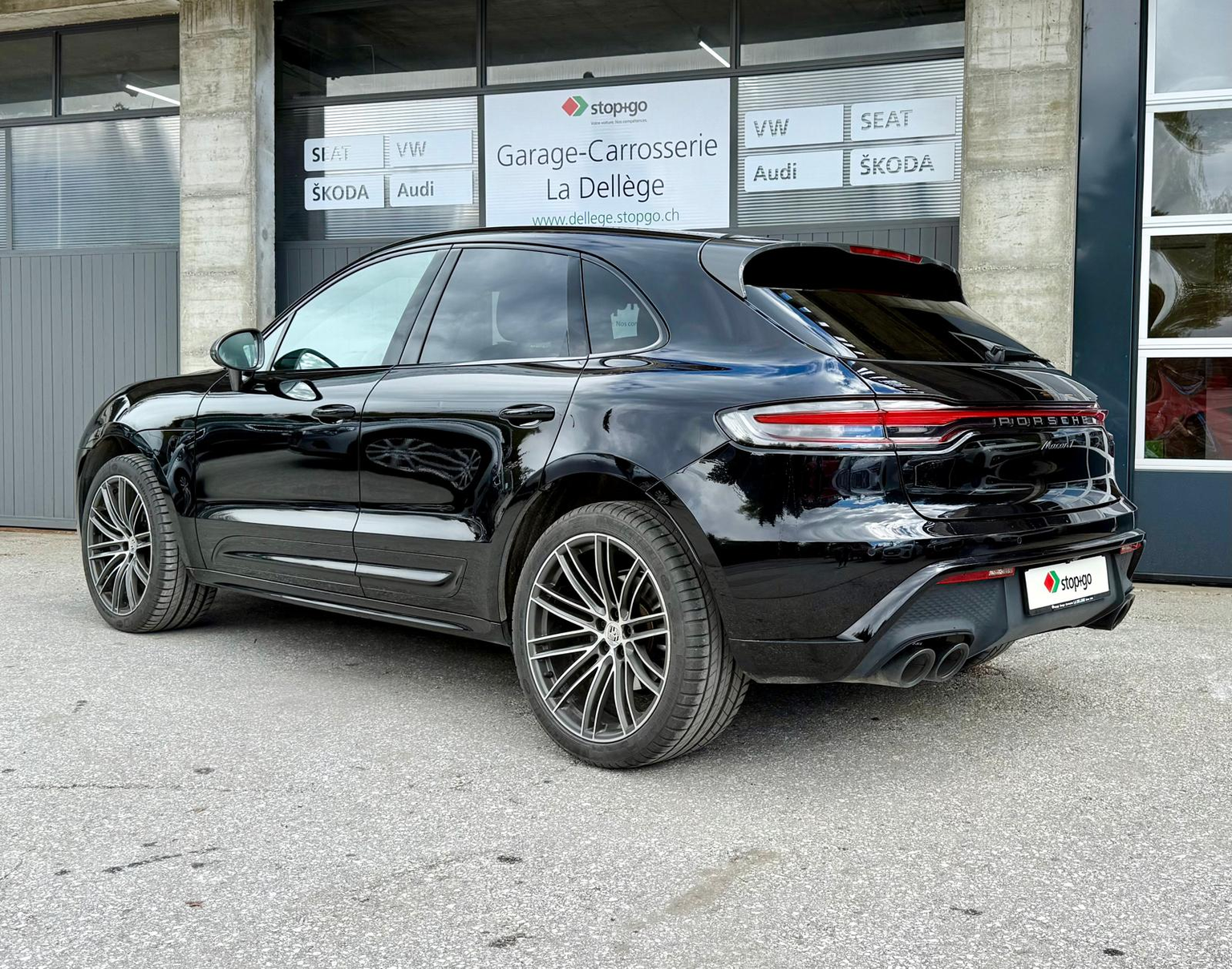 PORSCHE Macan T PDK