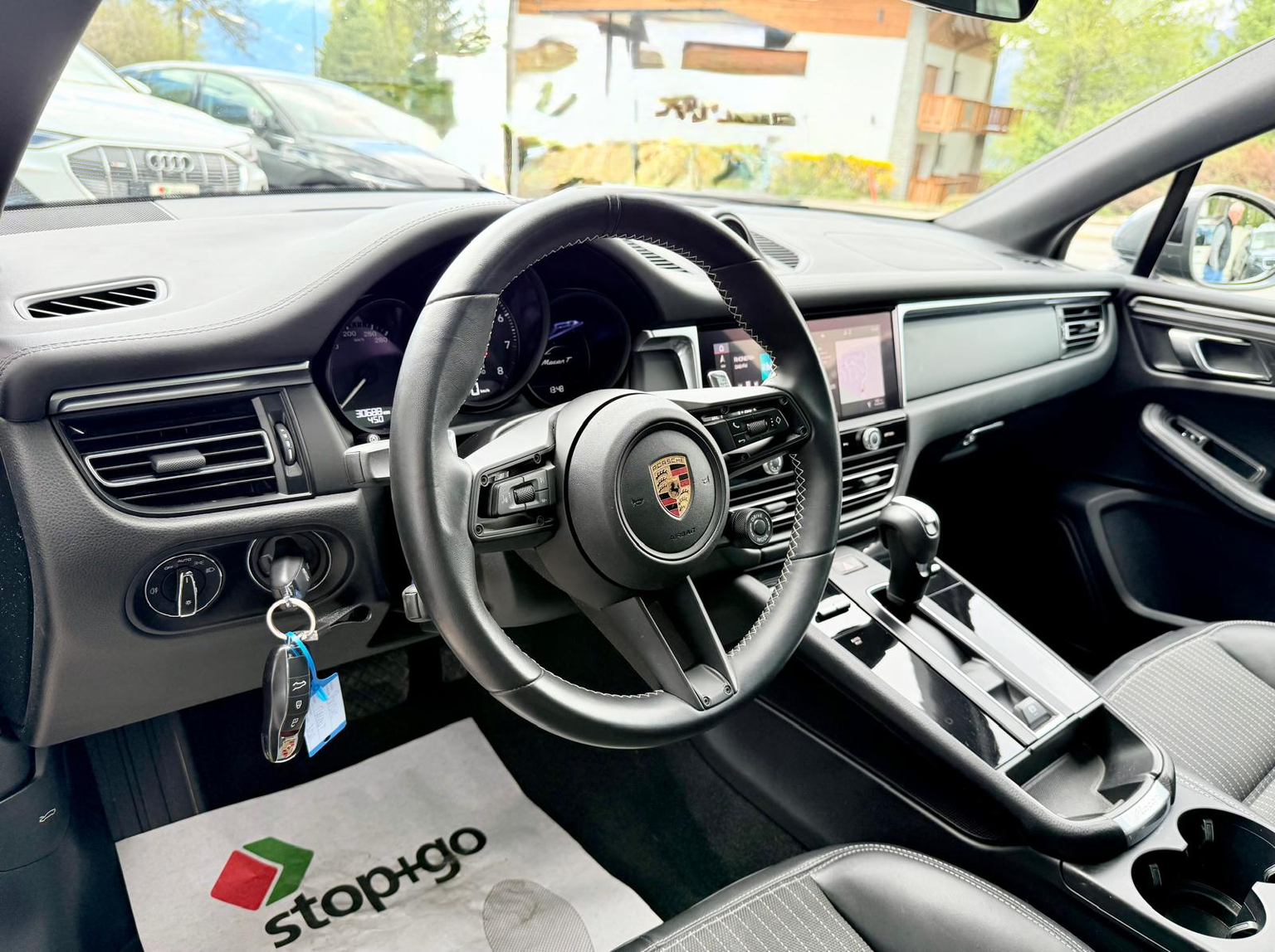 PORSCHE Macan T PDK