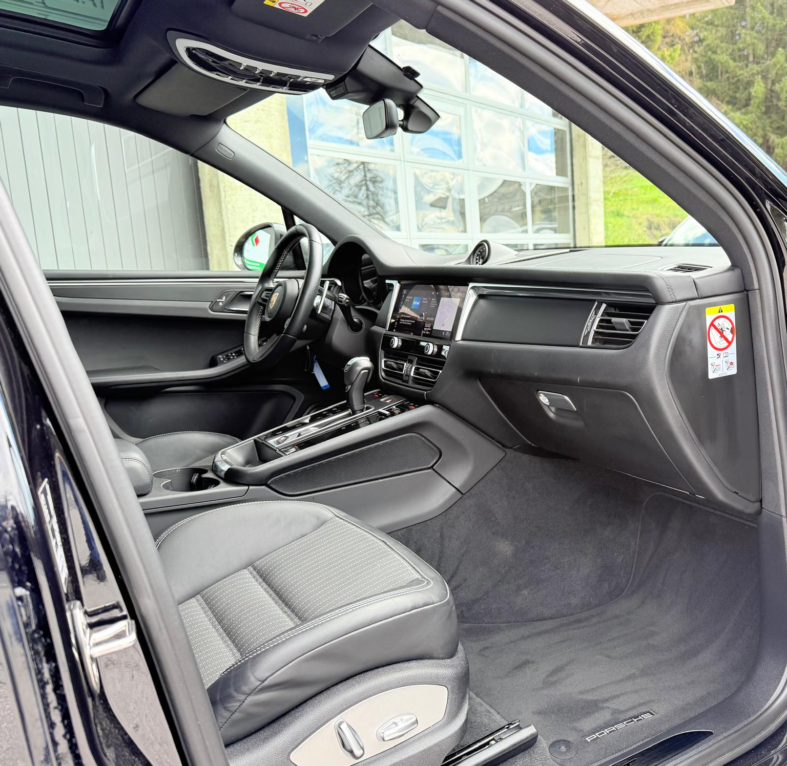 PORSCHE Macan T PDK