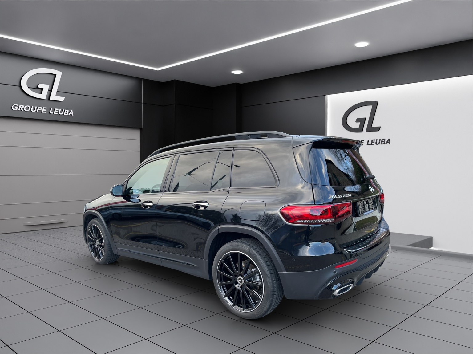 MERCEDES-BENZ GLB 250 4Matic AMG Line 8G-Tronic