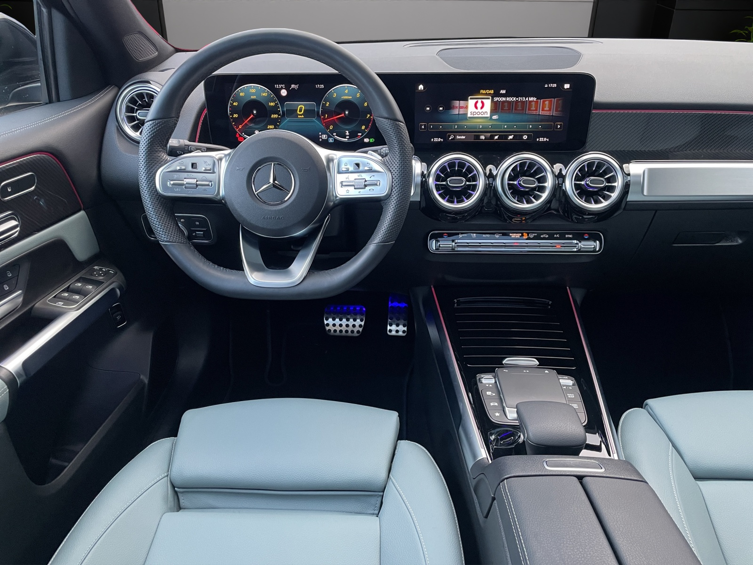 MERCEDES-BENZ GLB 250 4Matic AMG Line 8G-Tronic